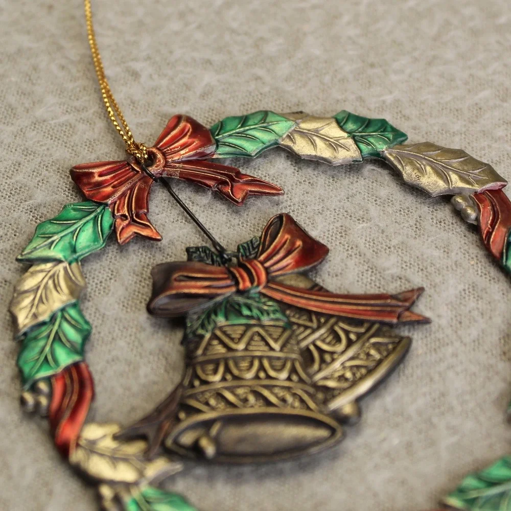 Vtg Russ the Heirloom Collection Christmas‎ Wreath Ornament Bells Bow Holiday